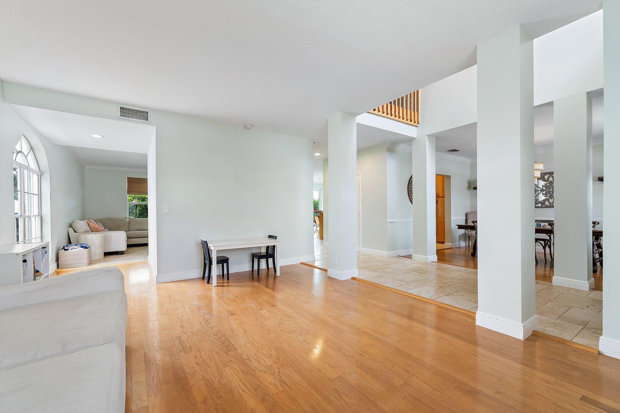 SIENA OAKS - Residential