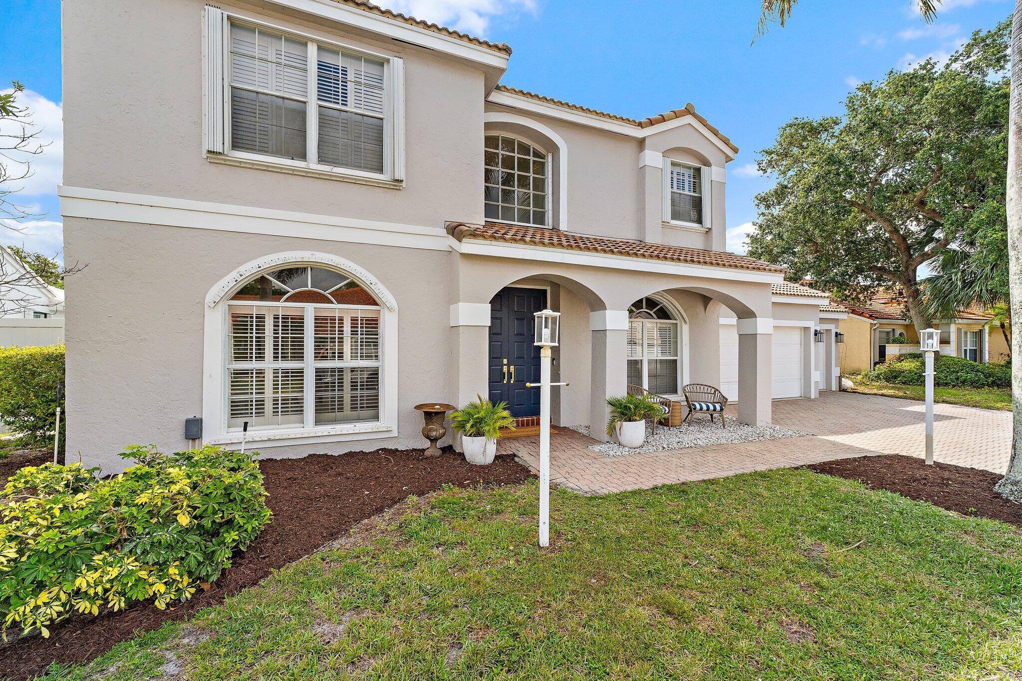 10295 Allamanda Boulevard