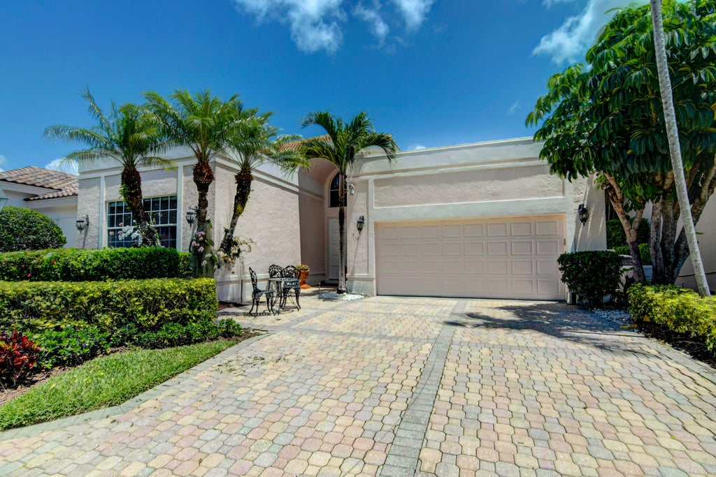 Photo of 7101 Mallorca Crescent, Boca Raton, FL 33433 (MLS # R10804428)