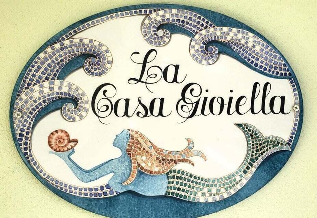 Photo of 1150 Emerald Lane, Singer Island, FL 33404 (MLS # R11145112)