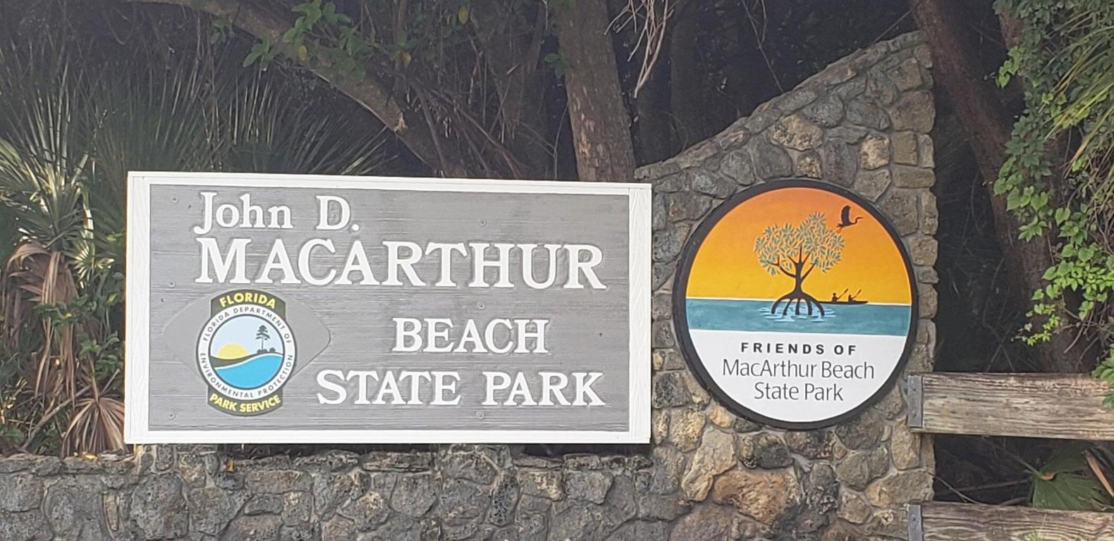 PALM BEACH ISLES 2 - Residential Lease