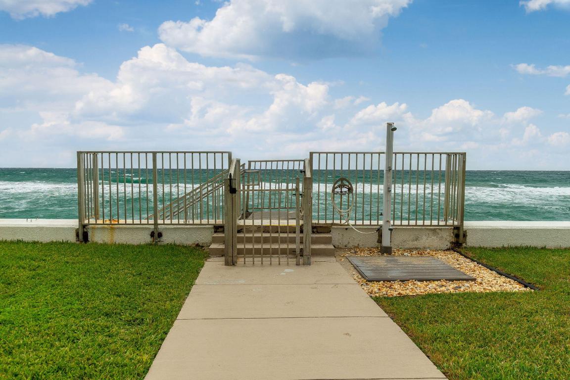 TUSCANY OF PALM BEACH CONDOMINIUM - Residential