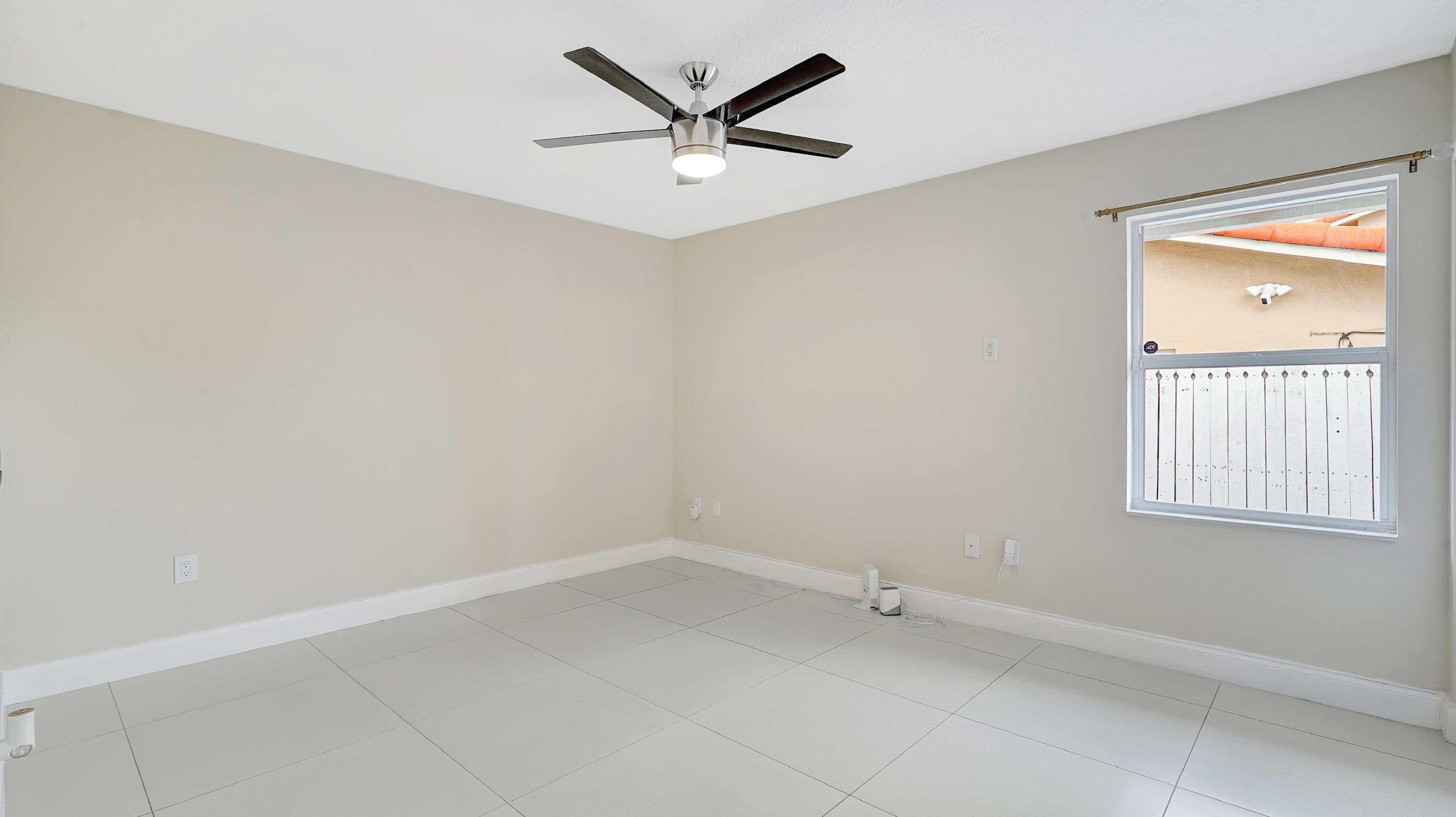 CORAL RIDGE ISLES - Residential Lease