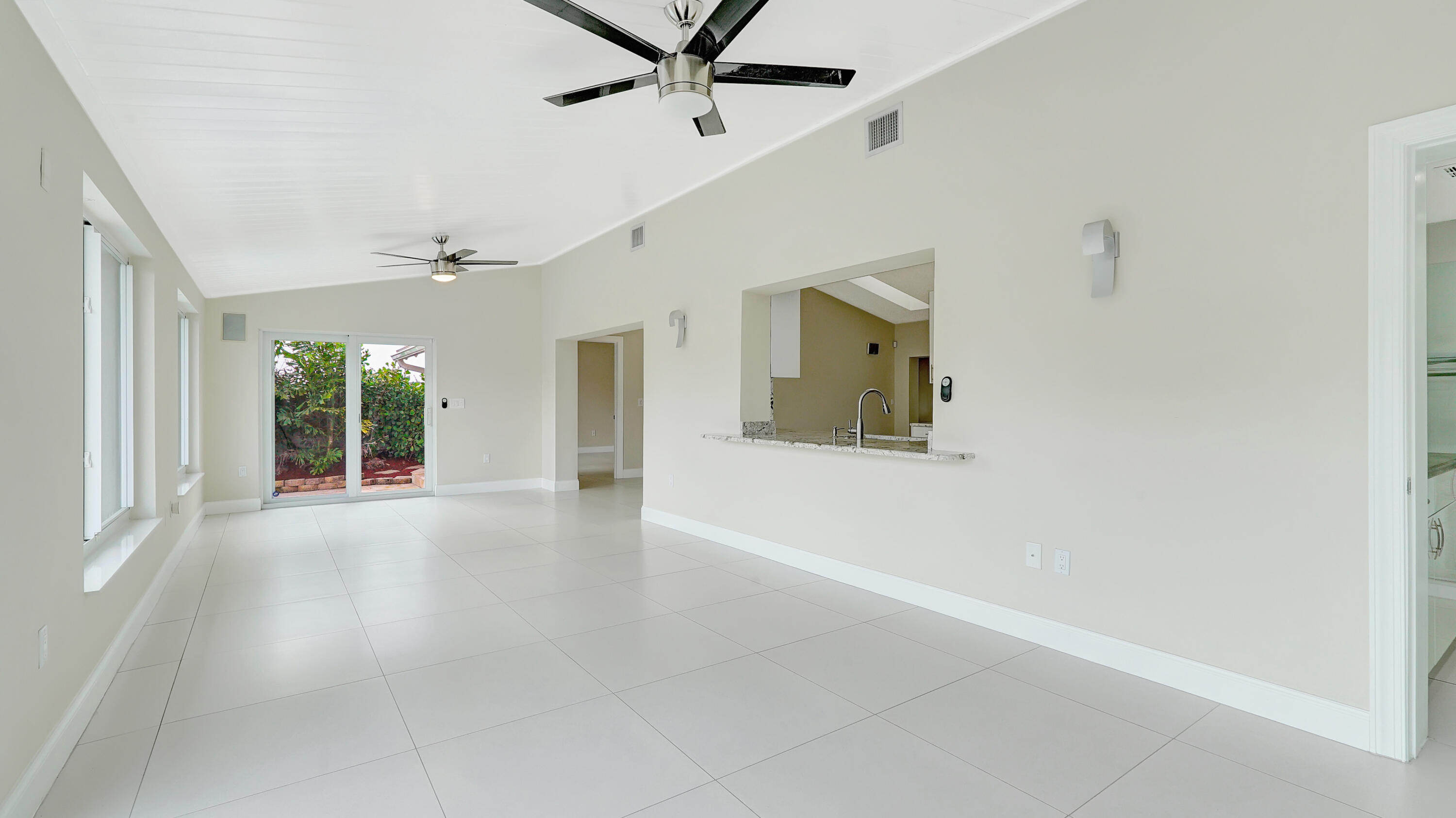 CORAL RIDGE ISLES - Residential Lease
