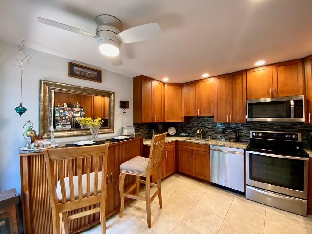 Photo of 9139 SW 20th St #B, Boca Raton, FL 33428 (MLS # F10293626)