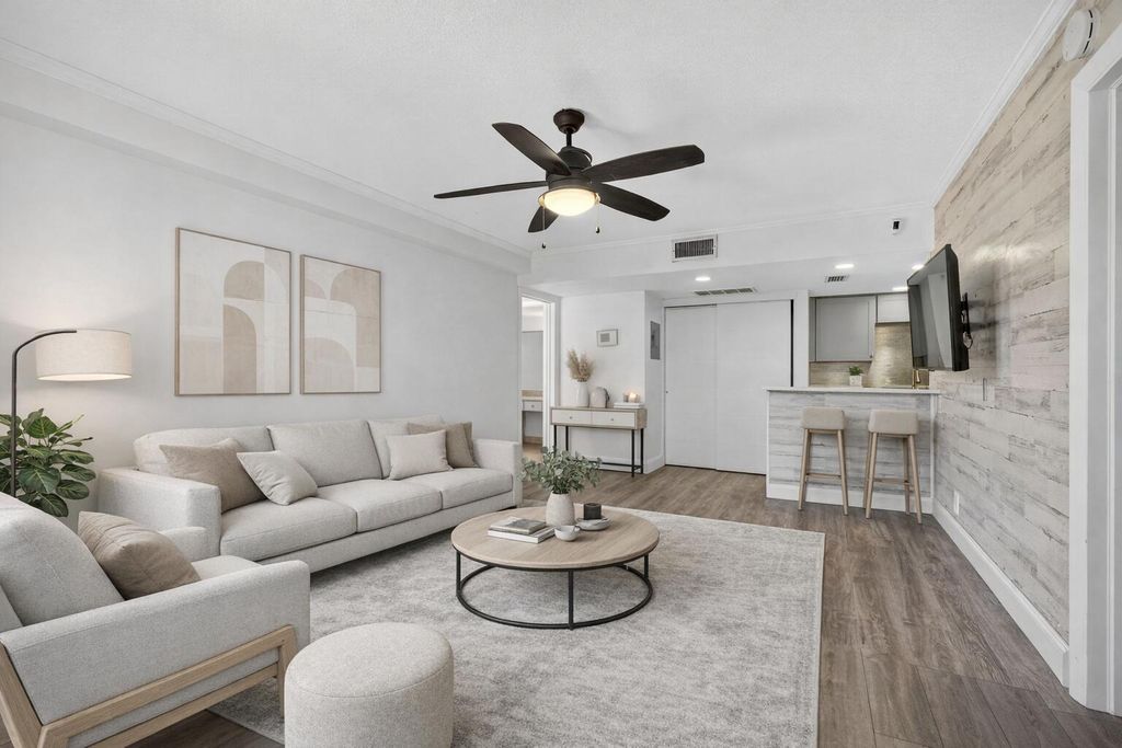 Photo of 612 Executive Center Drive #3107, West Palm Beach, FL 33401 (MLS # B26004402)