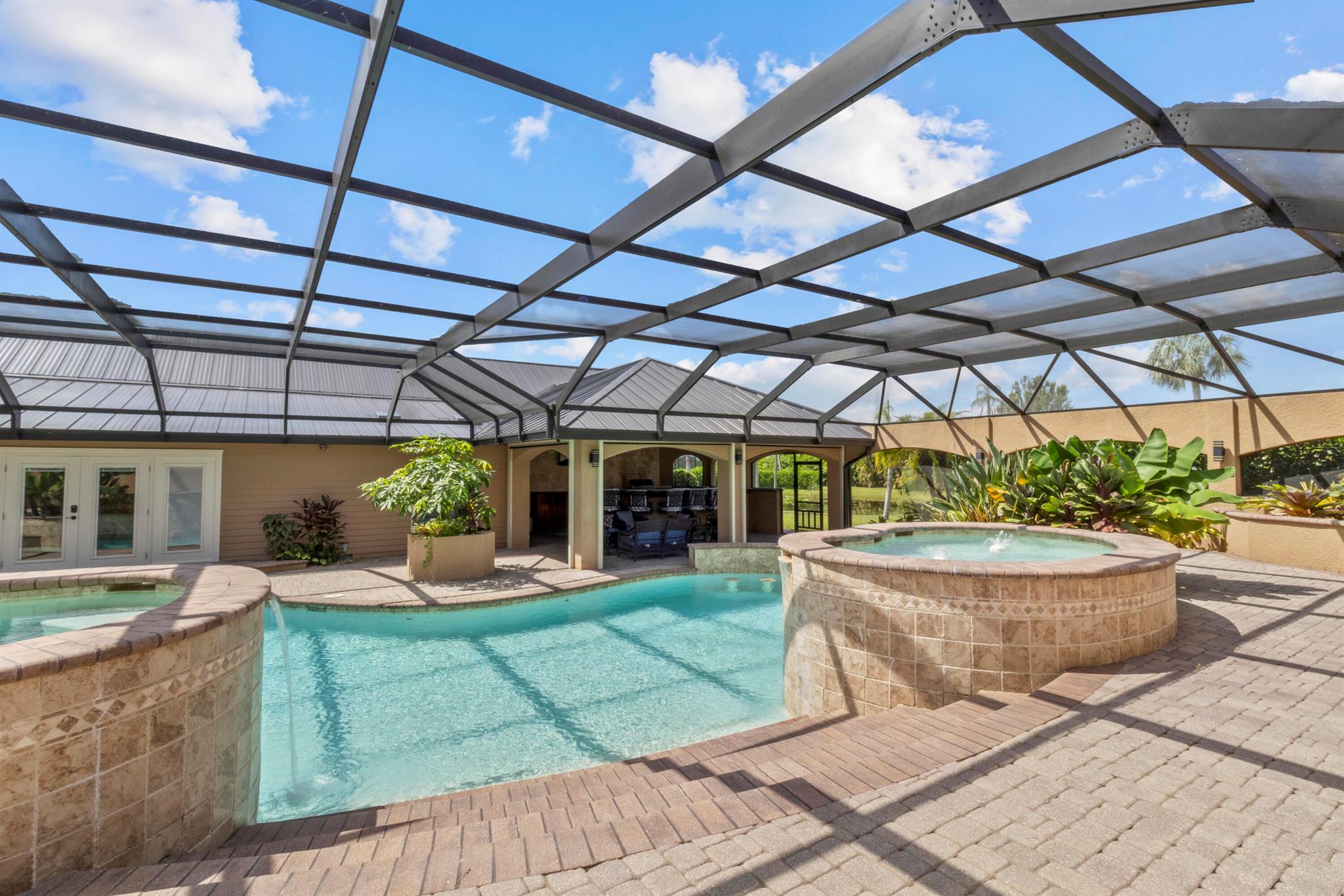 Pine Shadows Air Park - Residential