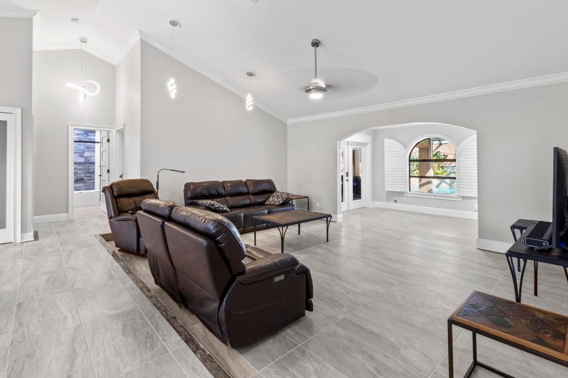 Pine Shadows Air Park - Residential