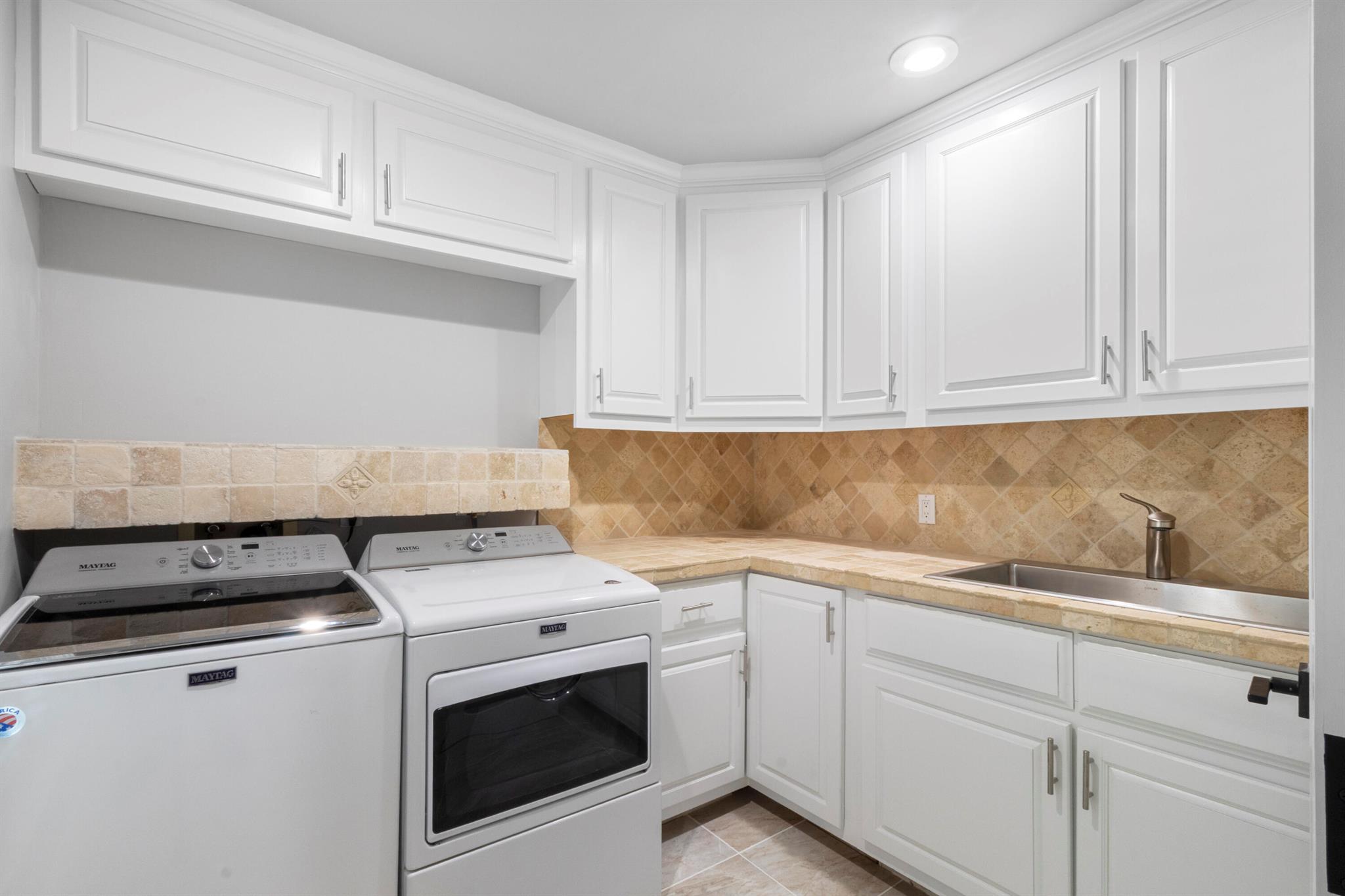 Pine Shadows Air Park - Residential