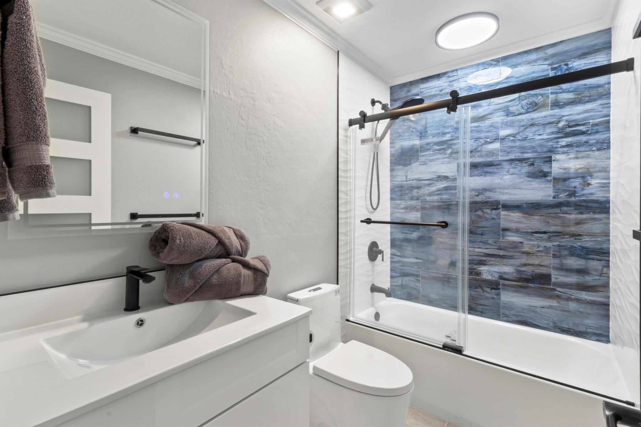 Pine Shadows Air Park - Residential