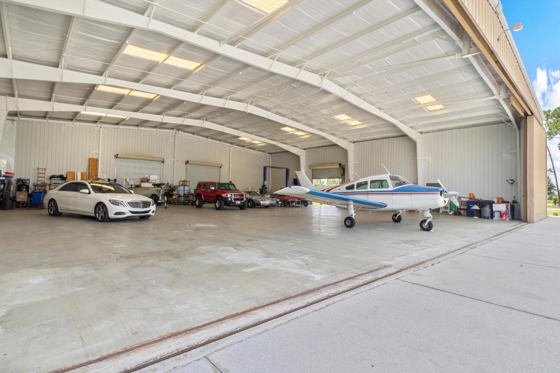 Pine Shadows Air Park - Residential