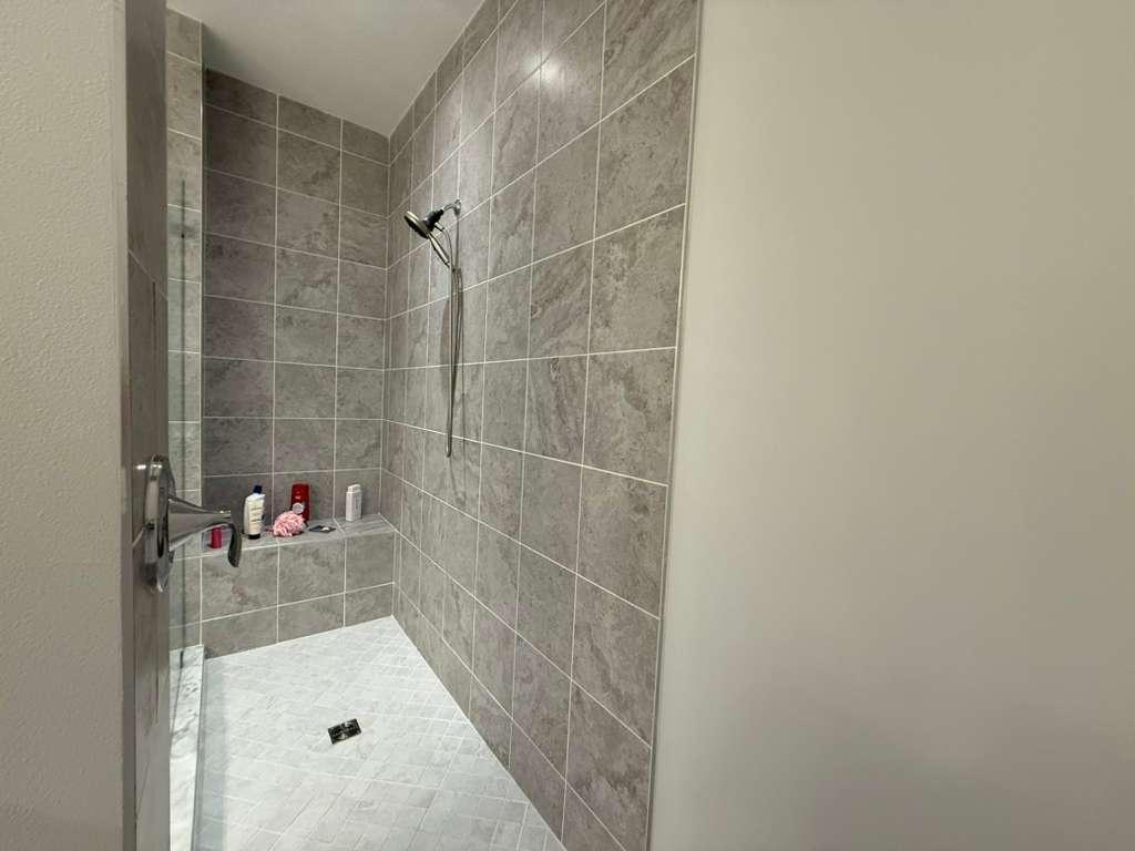 ALTON NEIGHBORHOOD - Residential