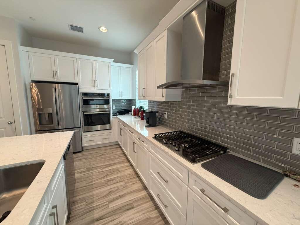 ALTON NEIGHBORHOOD - Residential