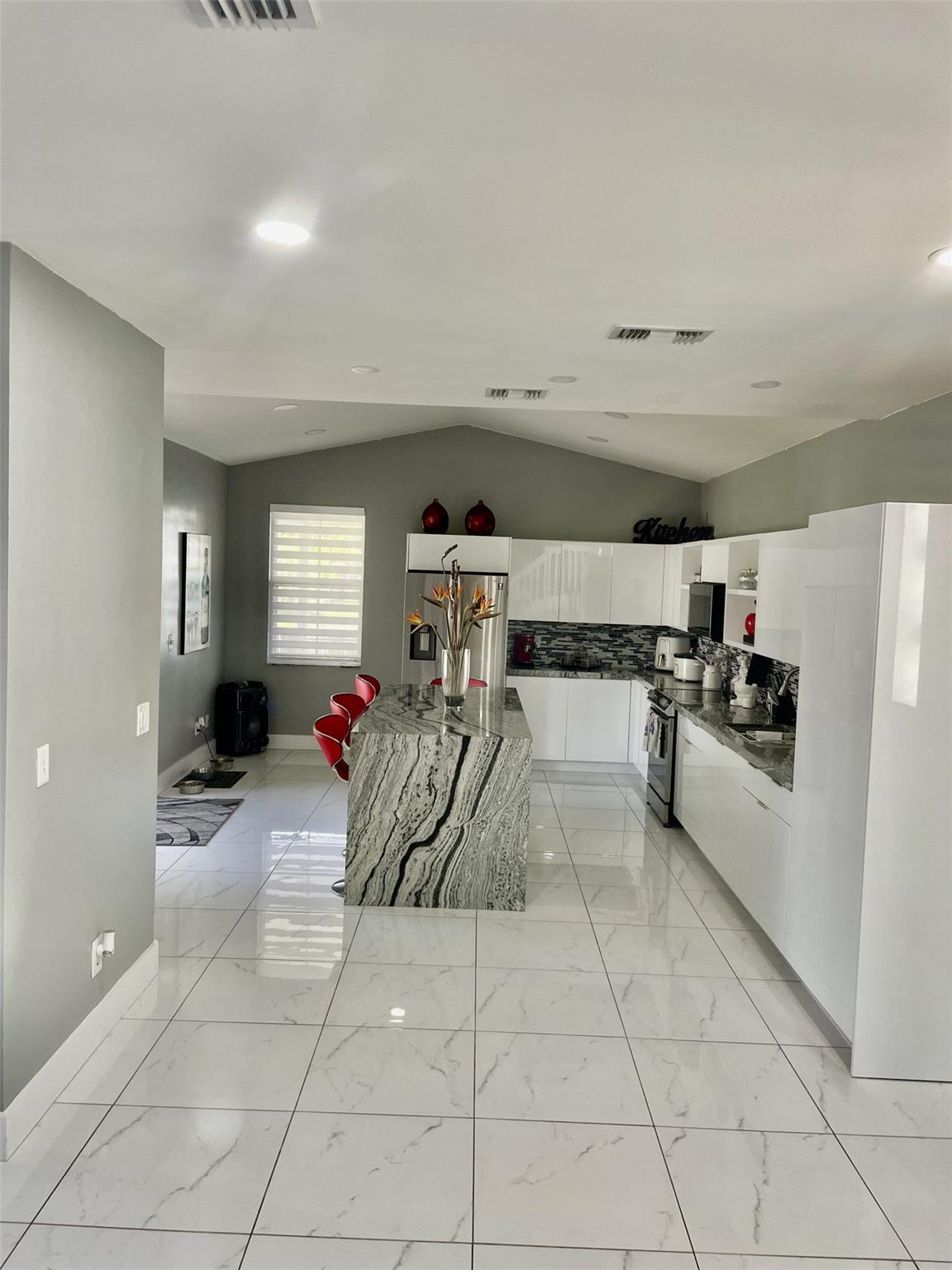 Chapel Trail II 112-16 B - Residential