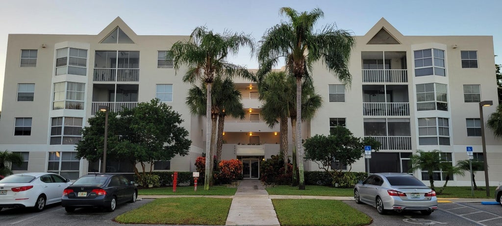 Photo of 5936 Morningstar Circle #202, Delray Beach, FL 33484 (MLS # B26081066)