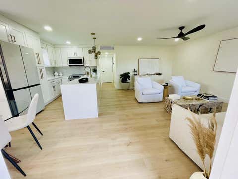 Featured picture for the property R11124270