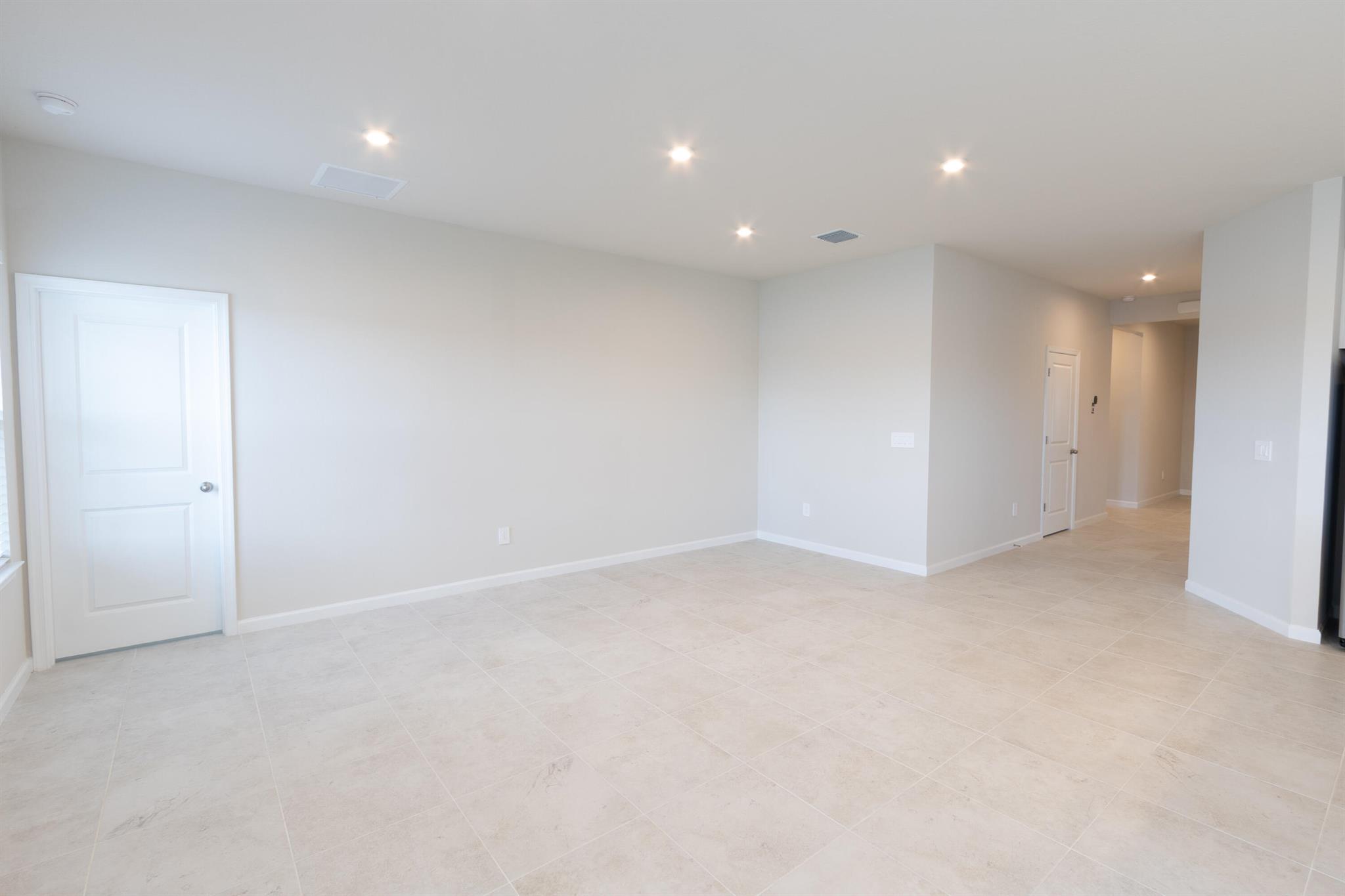 LOST TREE PRESERVE PD PHA - Residential Lease