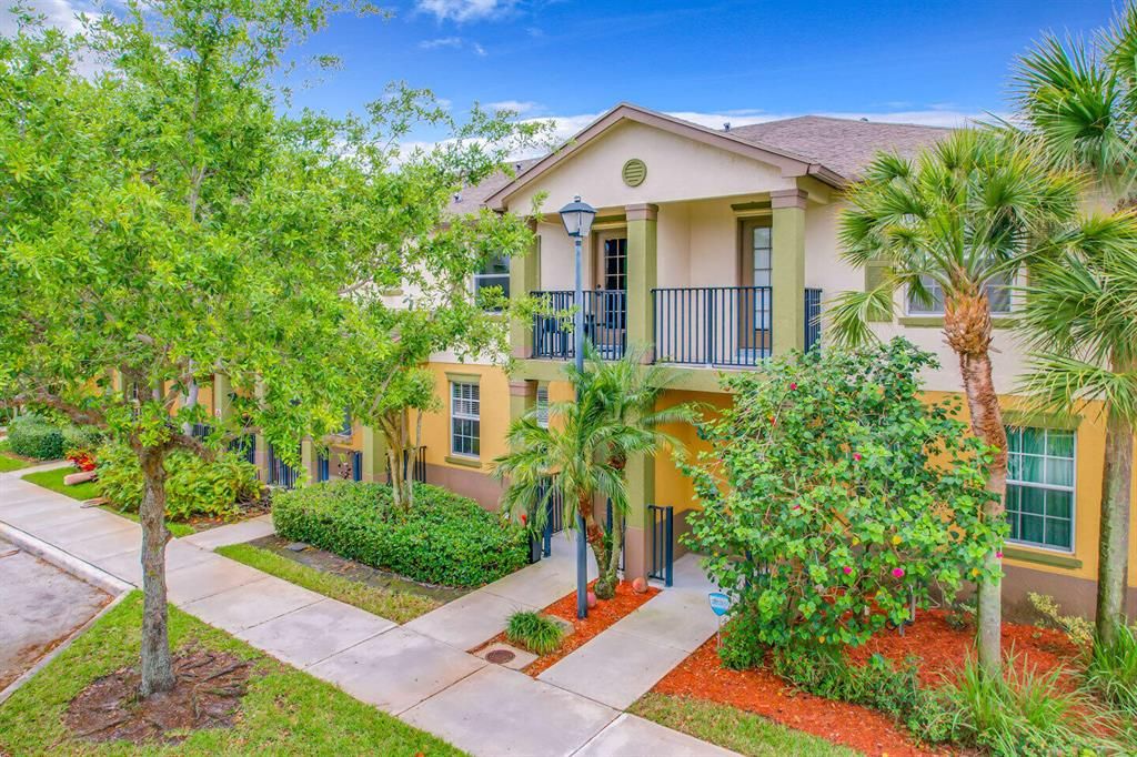 Photo of 2182 SE Fern Park Drive, Port Saint Lucie, FL 34952 (MLS # R10789470)