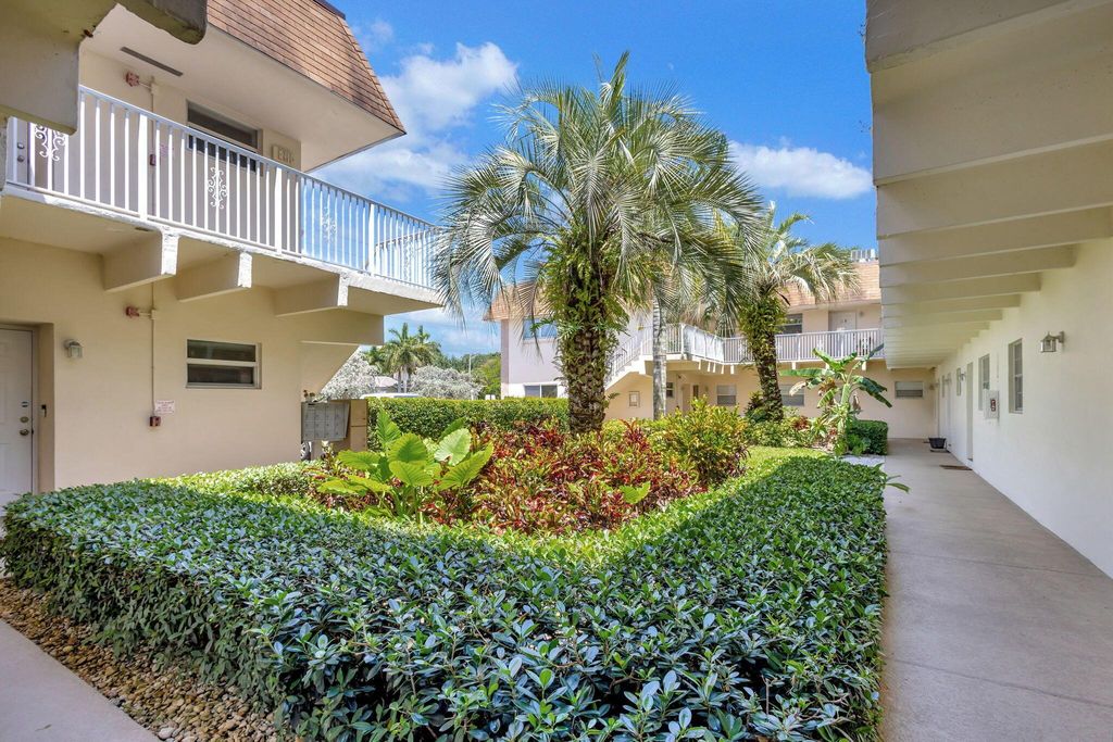 Photo of 10330 N Military 6a Trail #6a, Palm Beach Gardens, FL 33410 (MLS # R11121692)