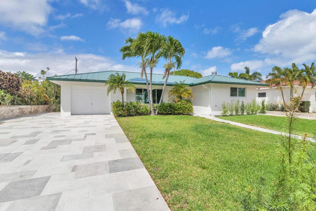 Photo of 369 Franklin Road, West Palm Beach, FL 33405 (MLS # R11154560)