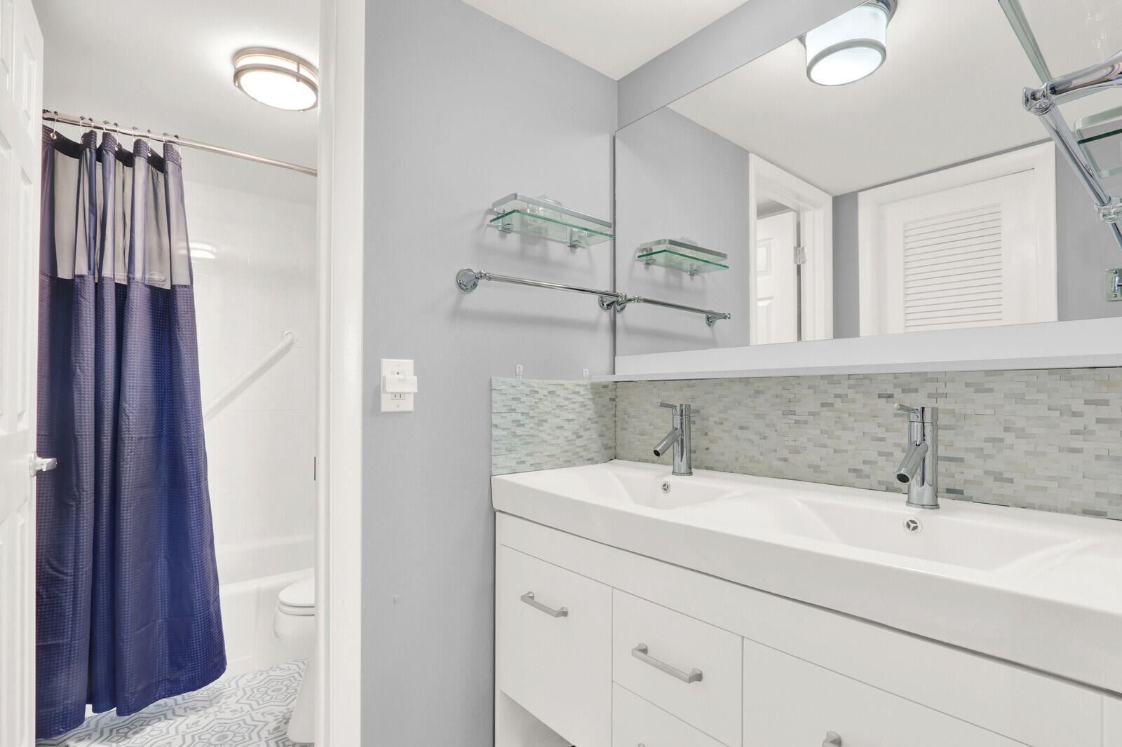 JUNO BY THE SEA CONDO APTS - Residential