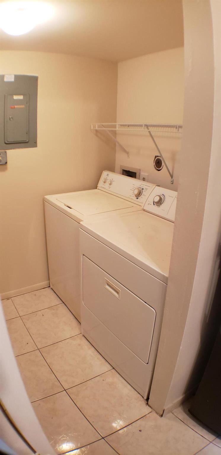 PINE RIDGE AT HAVERHILL - Residential Lease