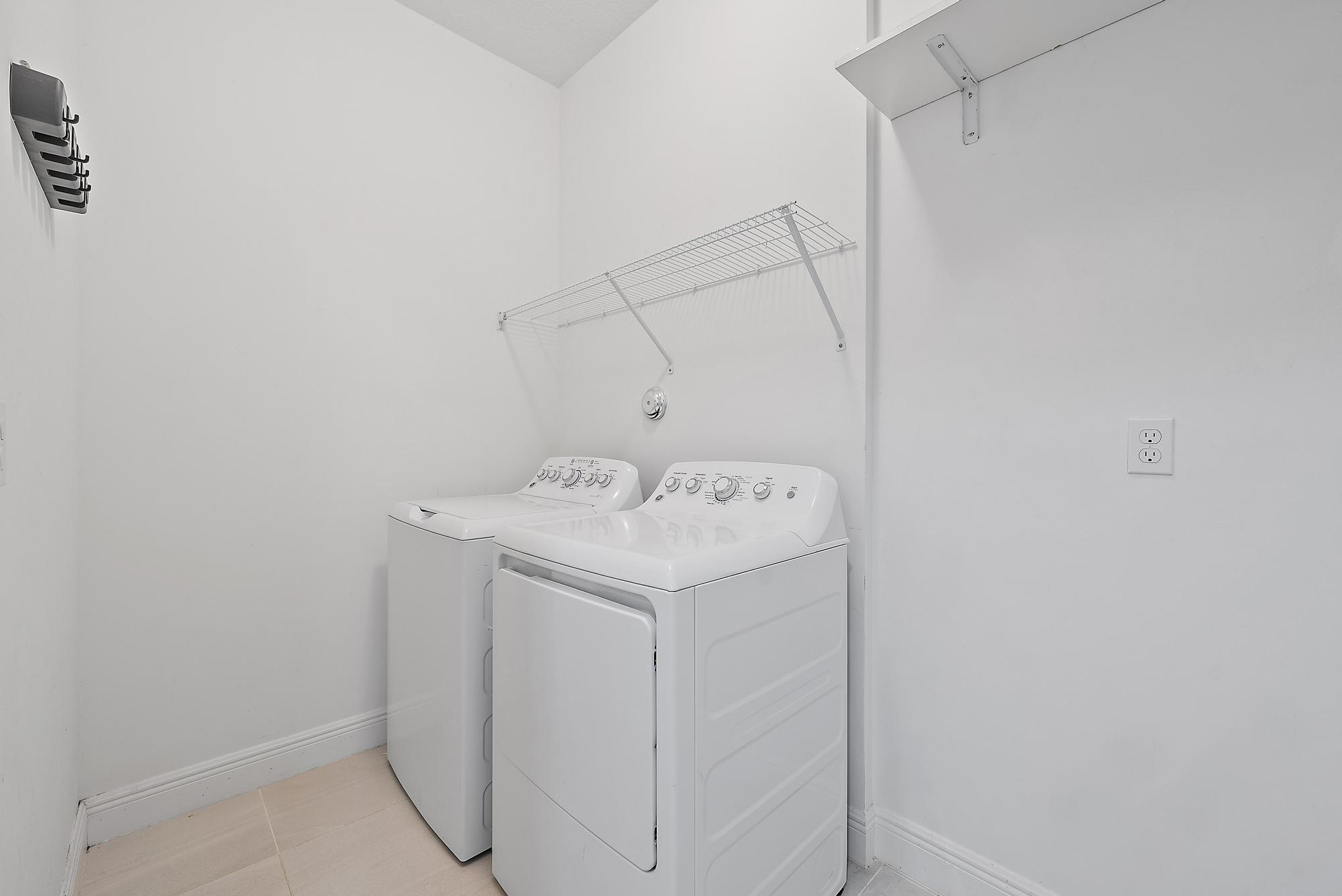 SKY COVE - Residential Lease