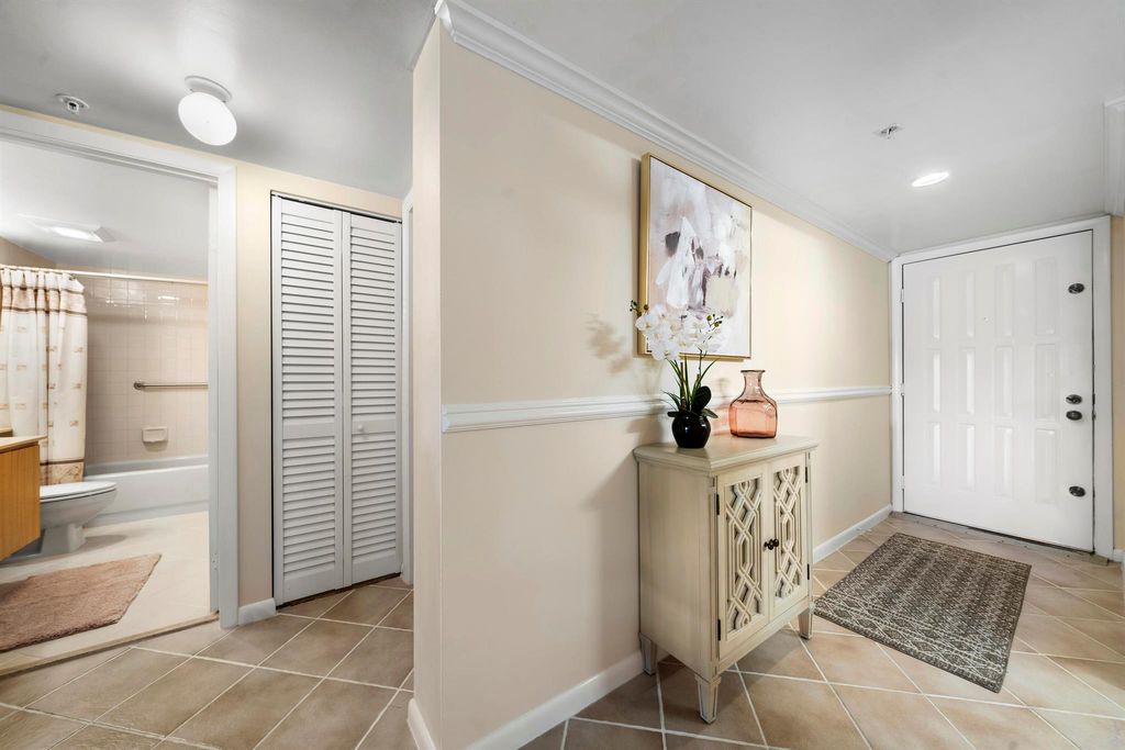 Photo of 601 Seafarer Circle #104, Jupiter, FL 33477 (MLS # R11099050)