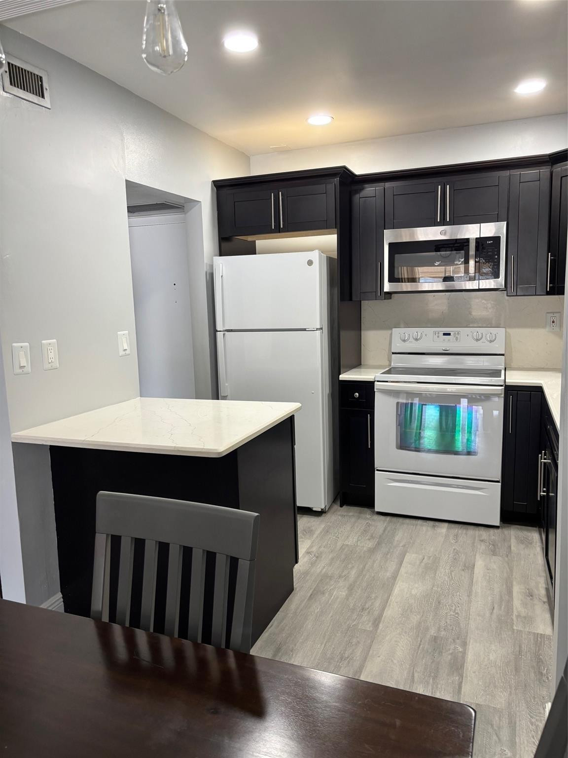 MEADOWS CONDO - Residential