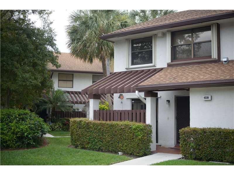 GOLDEN RAINTREE V - Residential