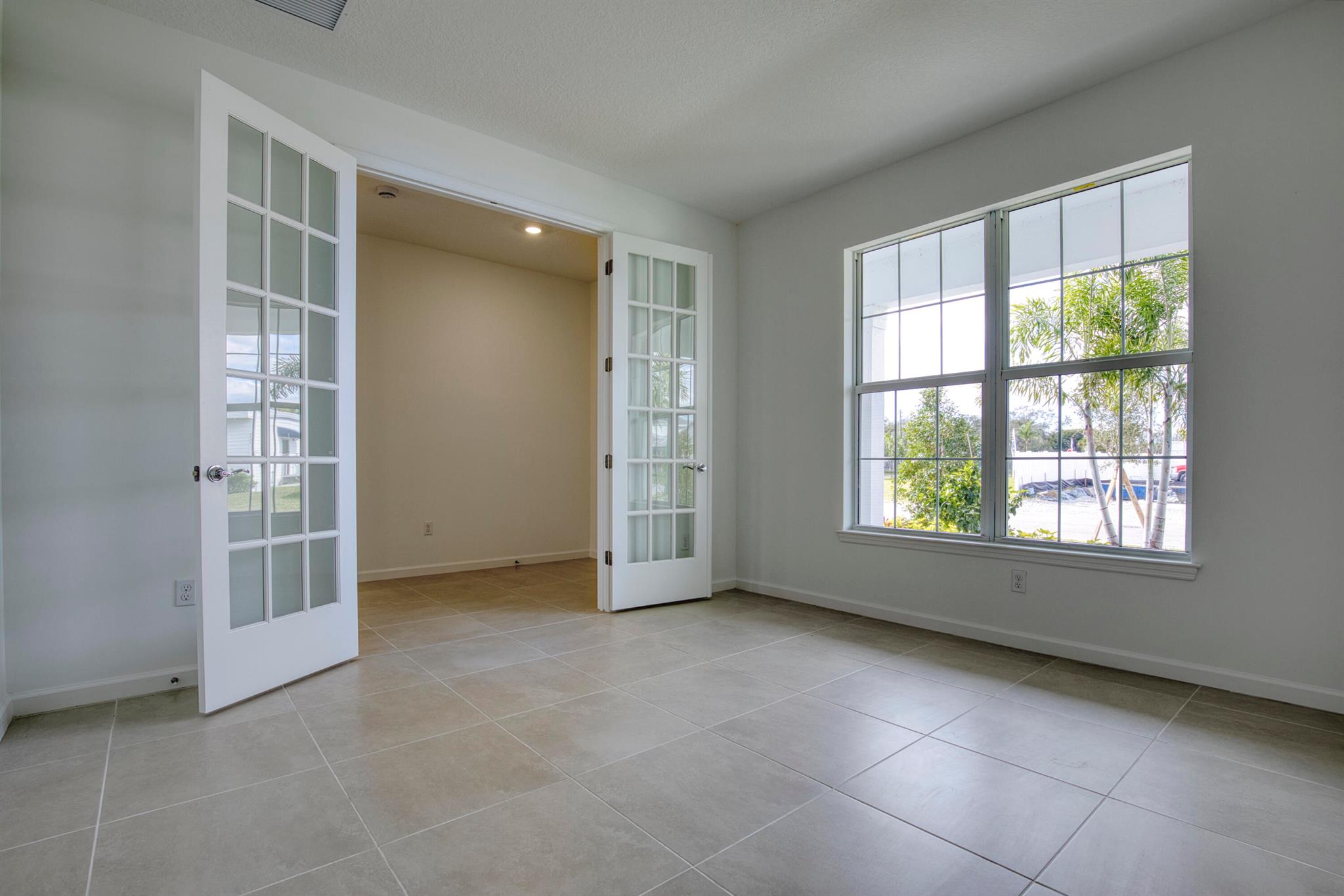 HARBOR ISLE PHASE 1 - Residential Lease