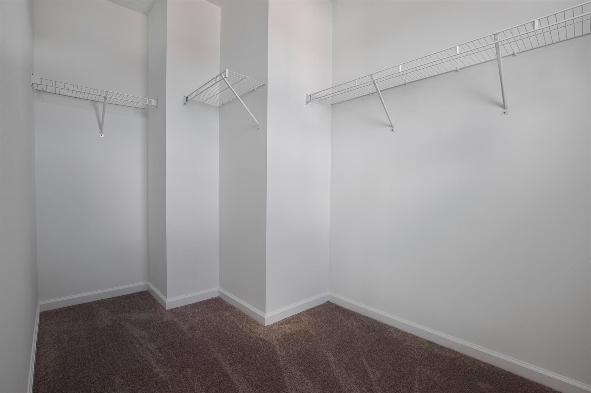 HARBOR ISLE PHASE 1 - Residential Lease