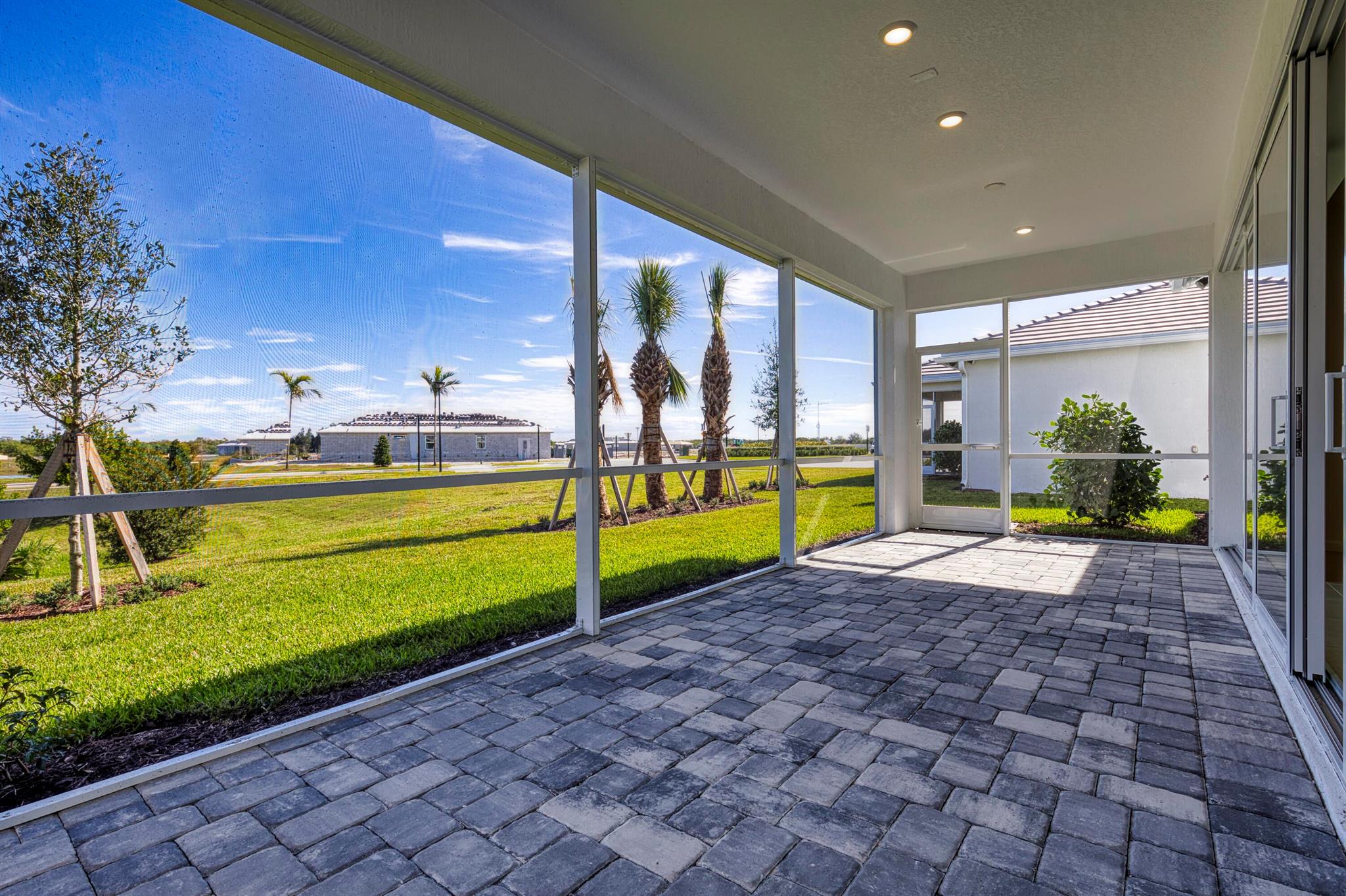 HARBOR ISLE PHASE 1 - Residential Lease