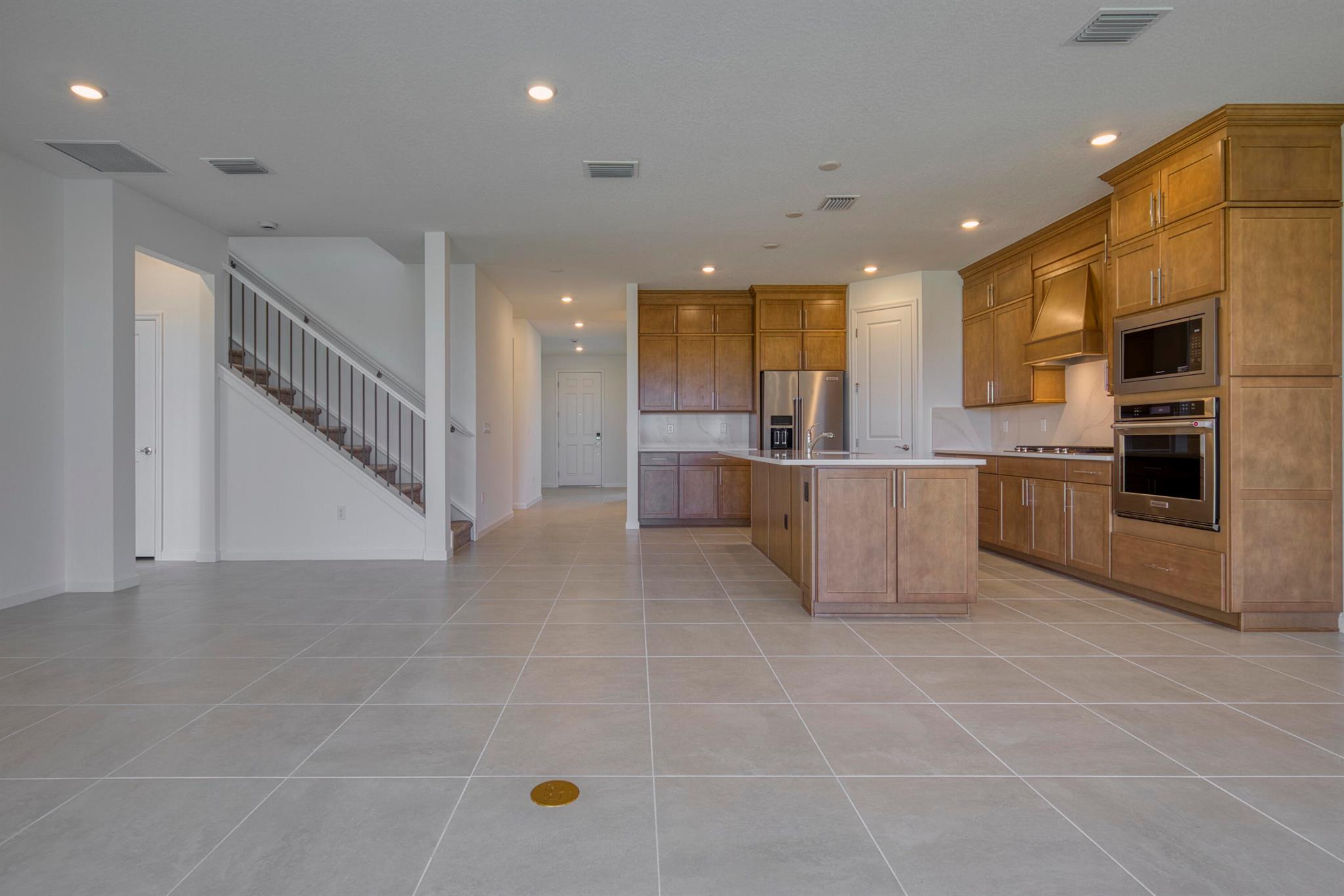 HARBOR ISLE PHASE 1 - Residential Lease
