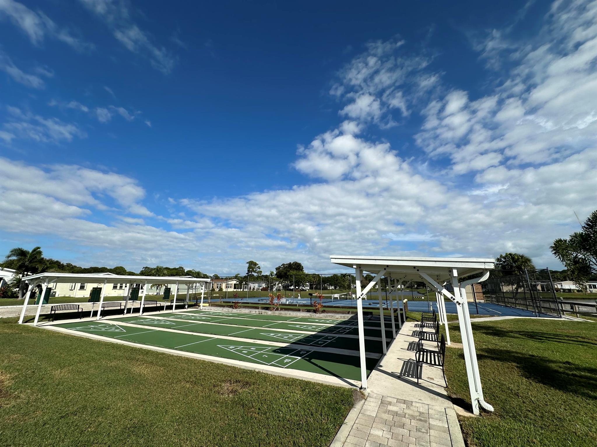 Tropical Isles - Residential