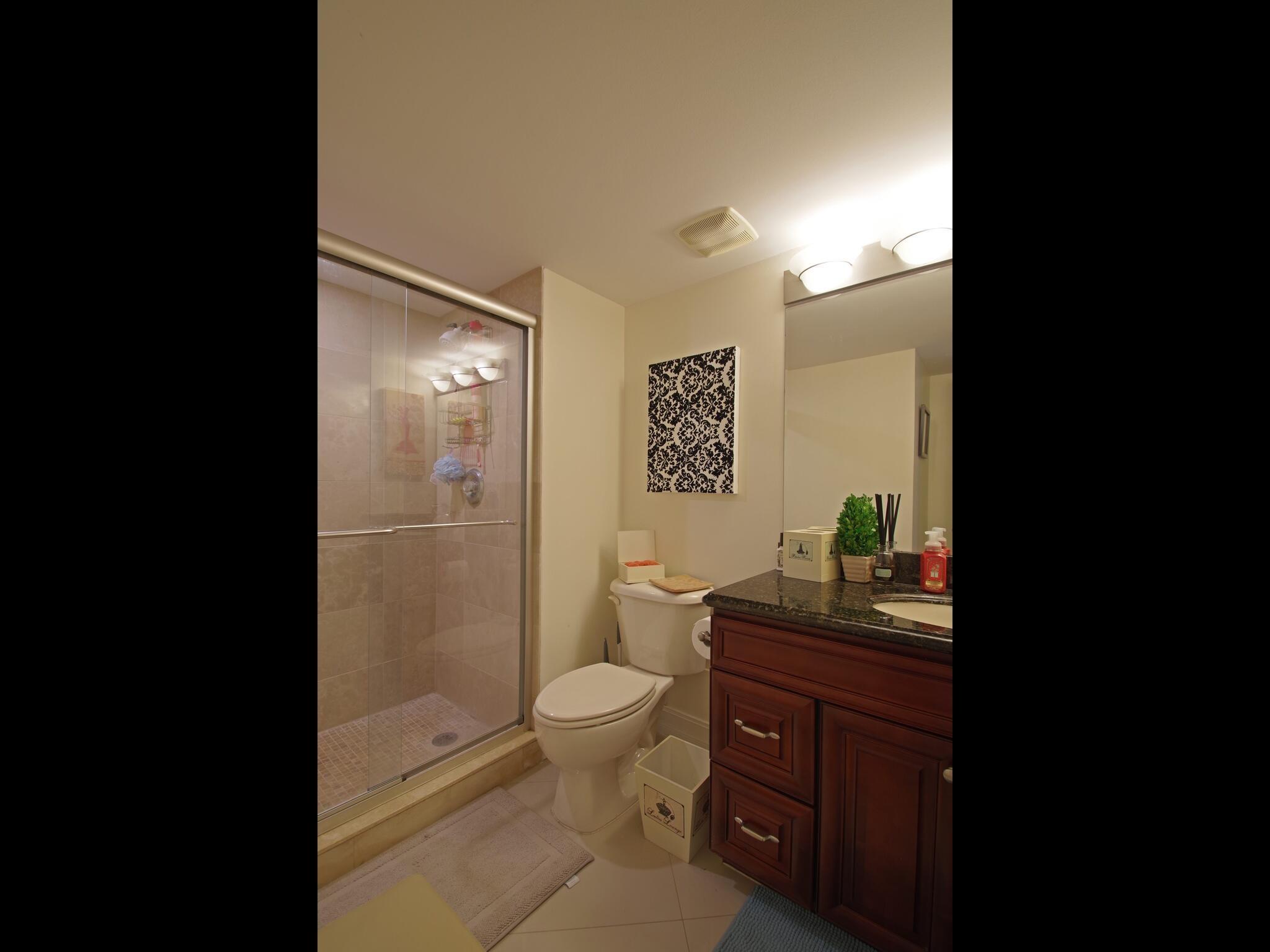 Gardens at Bonaventure#14 - Residential Lease