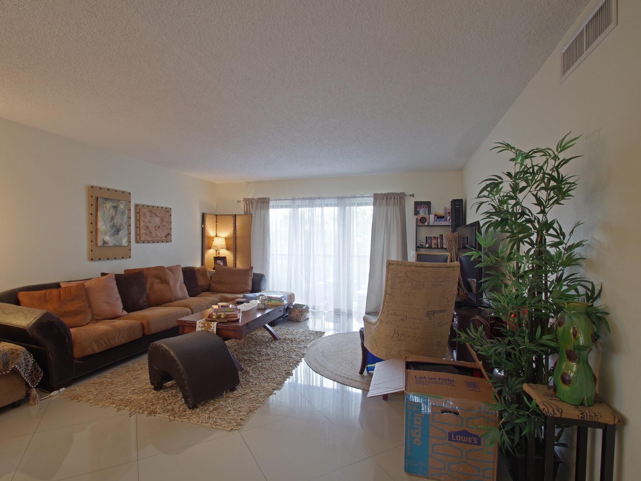 Gardens at Bonaventure#14 - Residential Lease