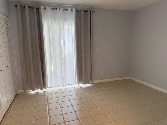 MURRY HILLS APT BLDG CONDO - Residential