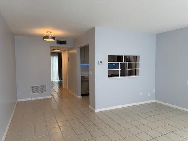 MURRY HILLS APT BLDG COND - Residential
