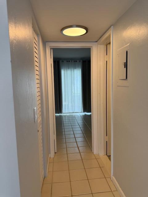MURRY HILLS APT BLDG COND - Residential