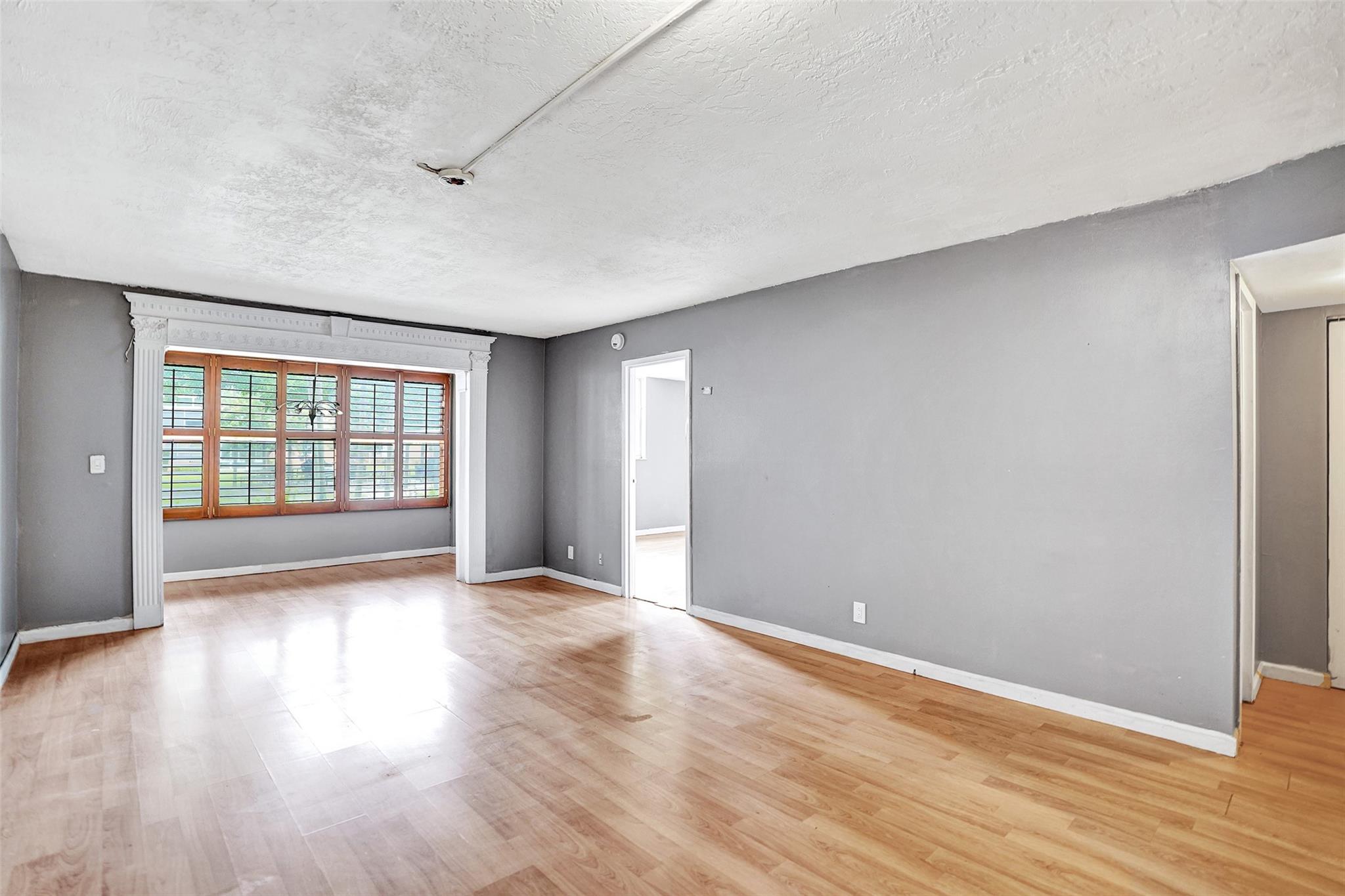 SOMERSET - Residential