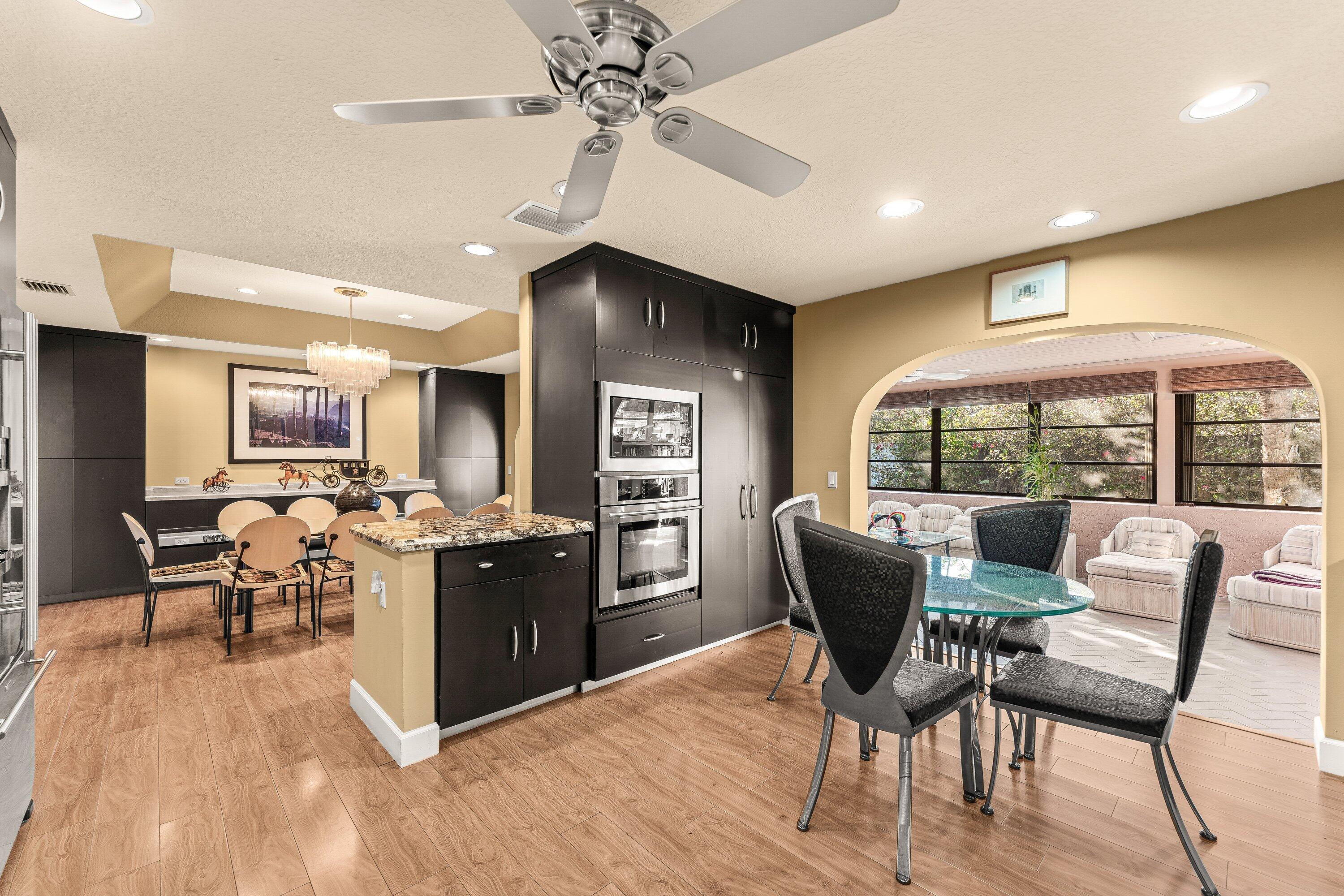 HAMPSHIRE AT HUNTERS RUN CONDO - Residential