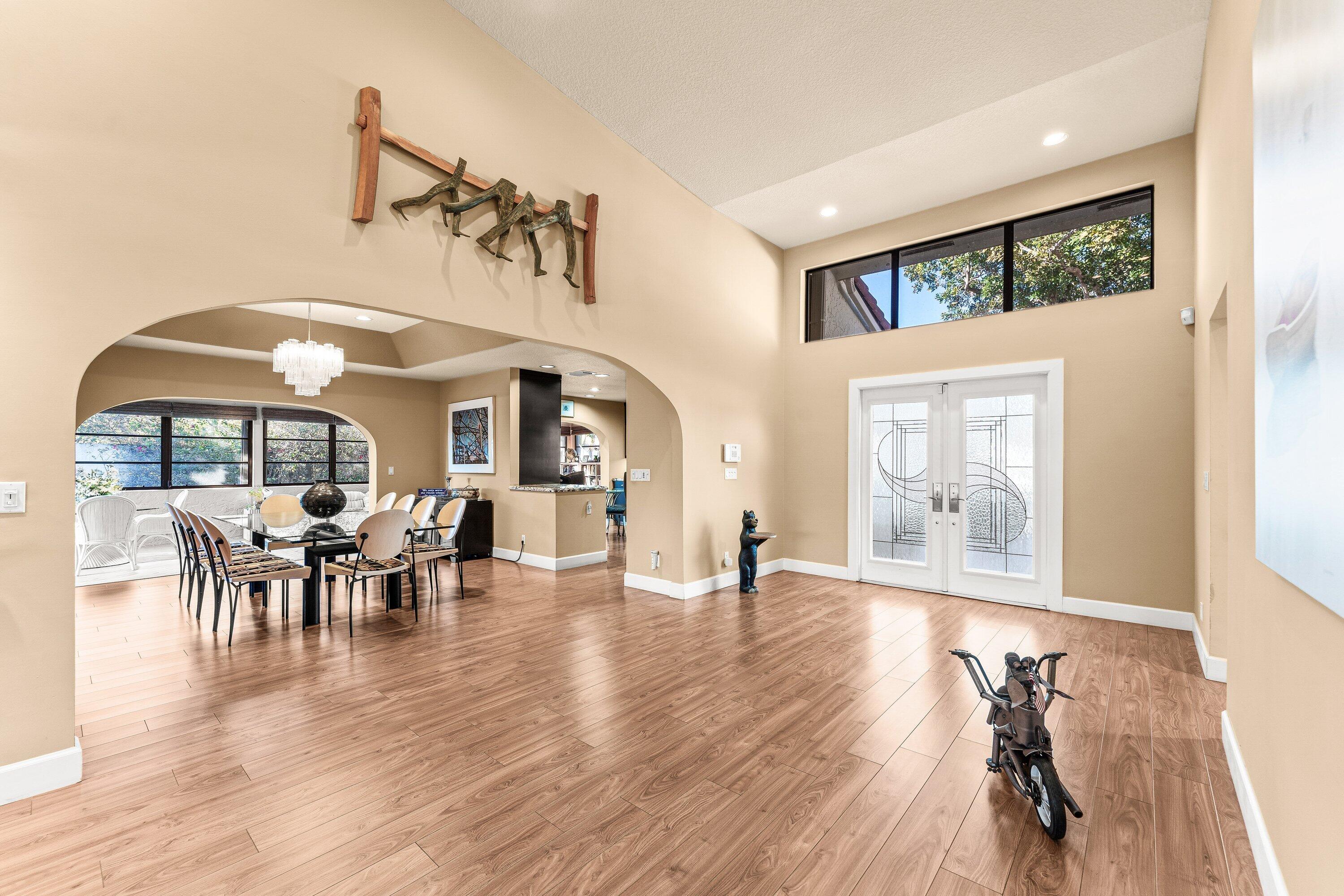 HAMPSHIRE AT HUNTERS RUN CONDO - Residential