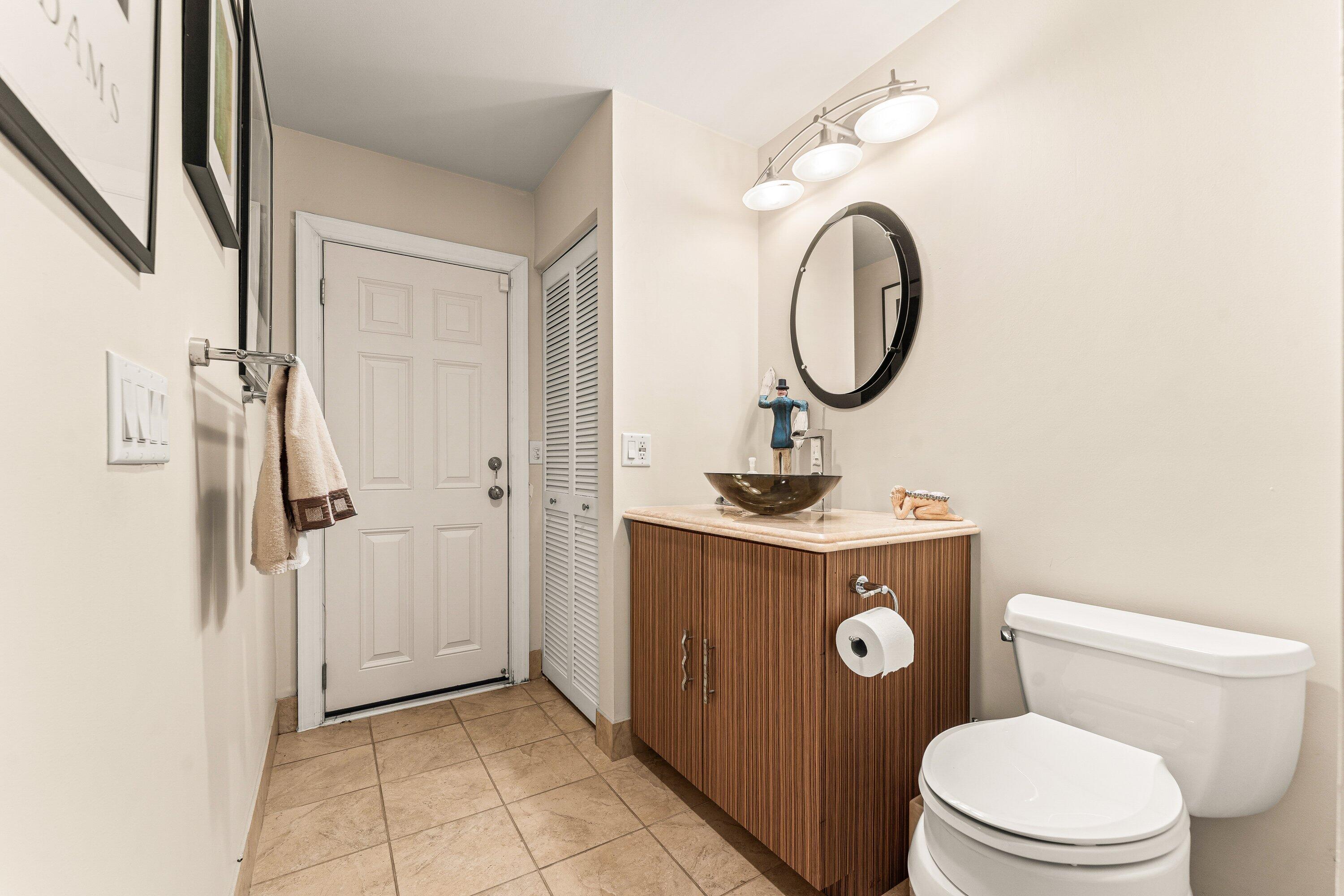 HAMPSHIRE AT HUNTERS RUN CONDO - Residential