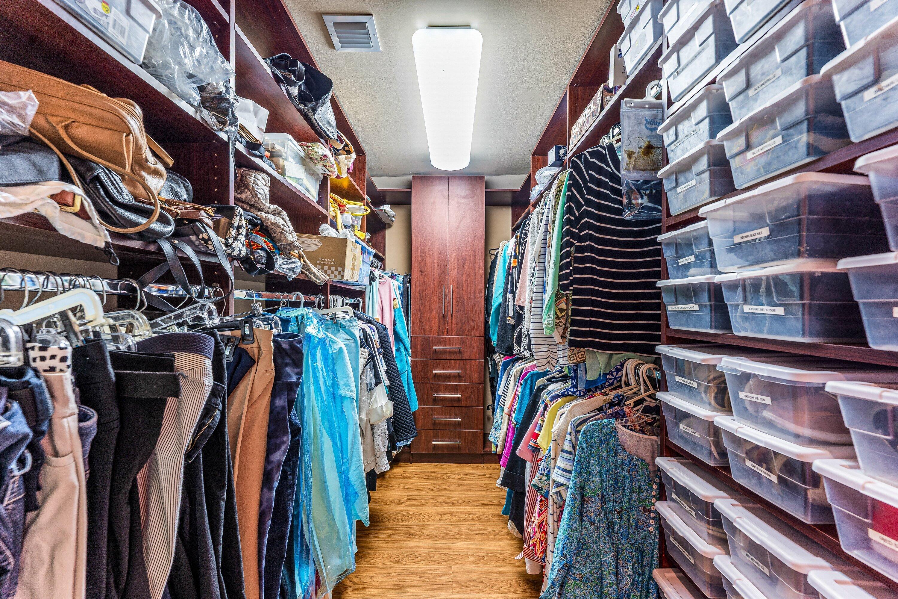 HAMPSHIRE AT HUNTERS RUN CONDO - Residential