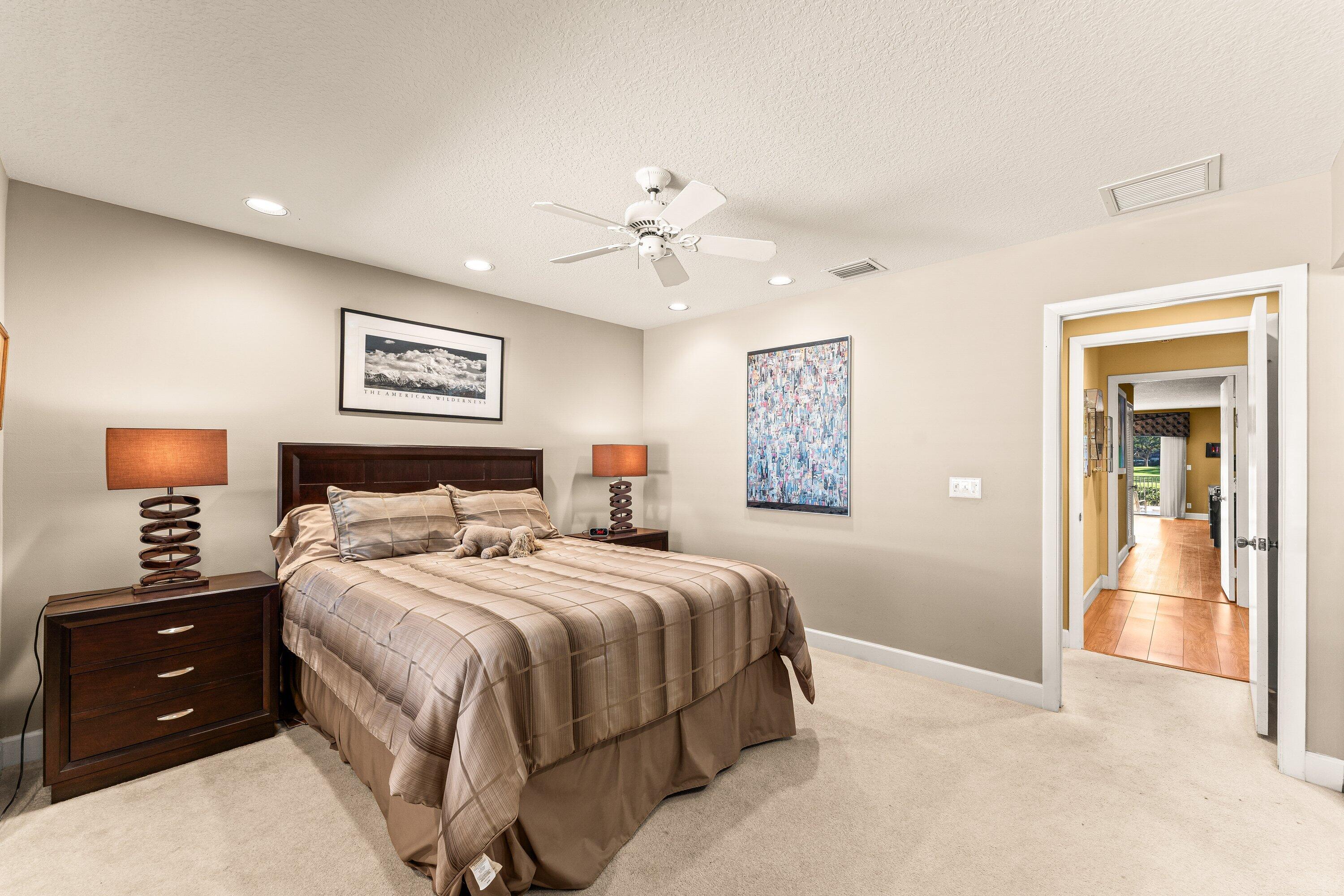 HAMPSHIRE AT HUNTERS RUN CONDO - Residential