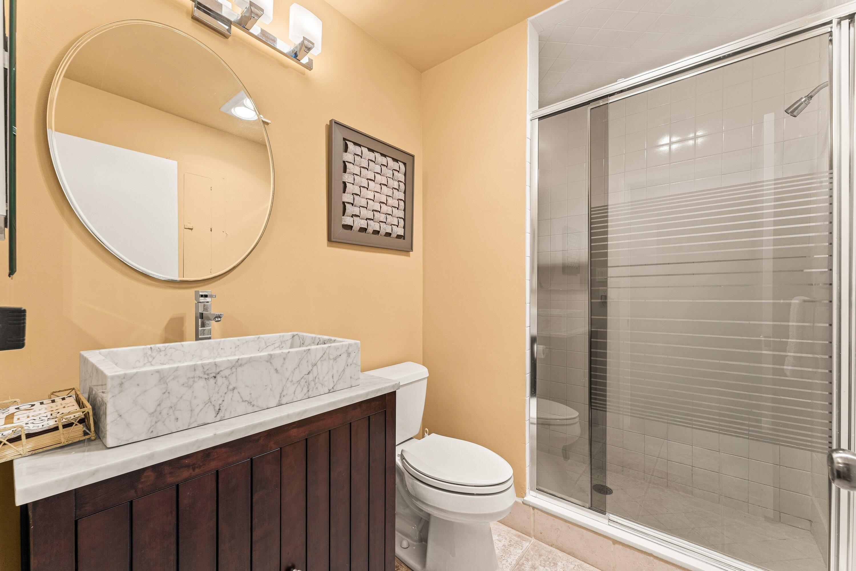 HAMPSHIRE AT HUNTERS RUN CONDO - Residential