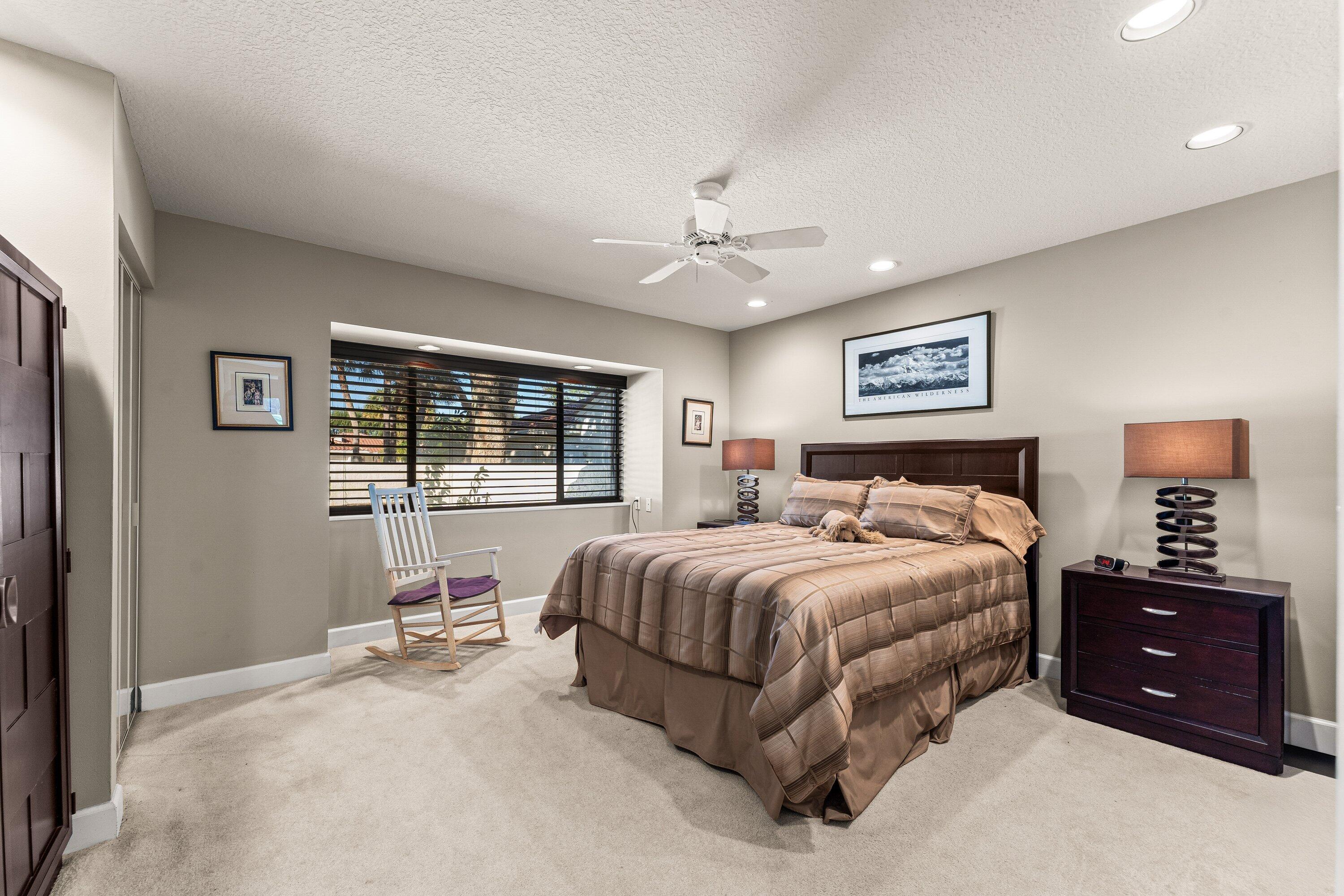 HAMPSHIRE AT HUNTERS RUN CONDO - Residential