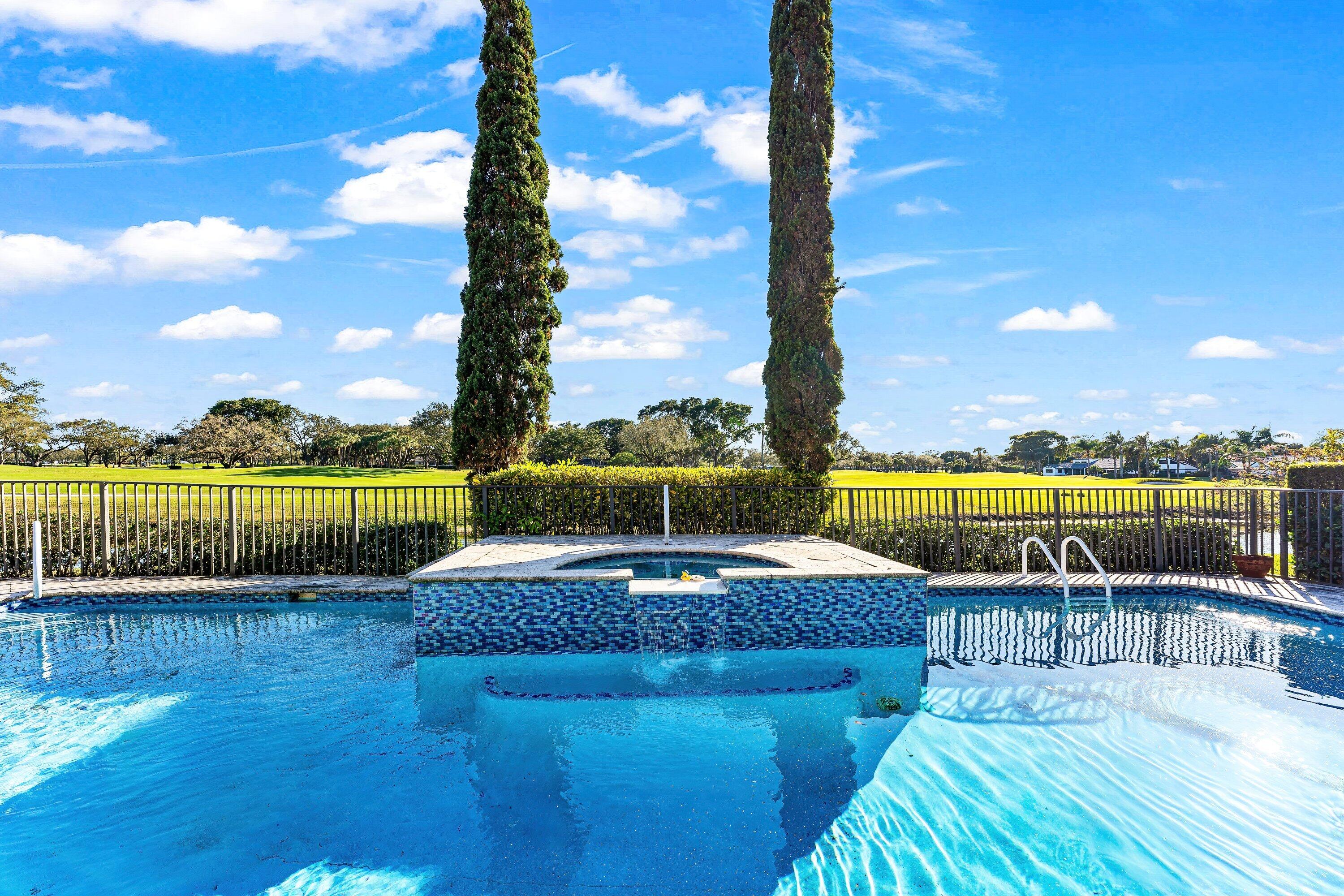 HAMPSHIRE AT HUNTERS RUN CONDO - Residential