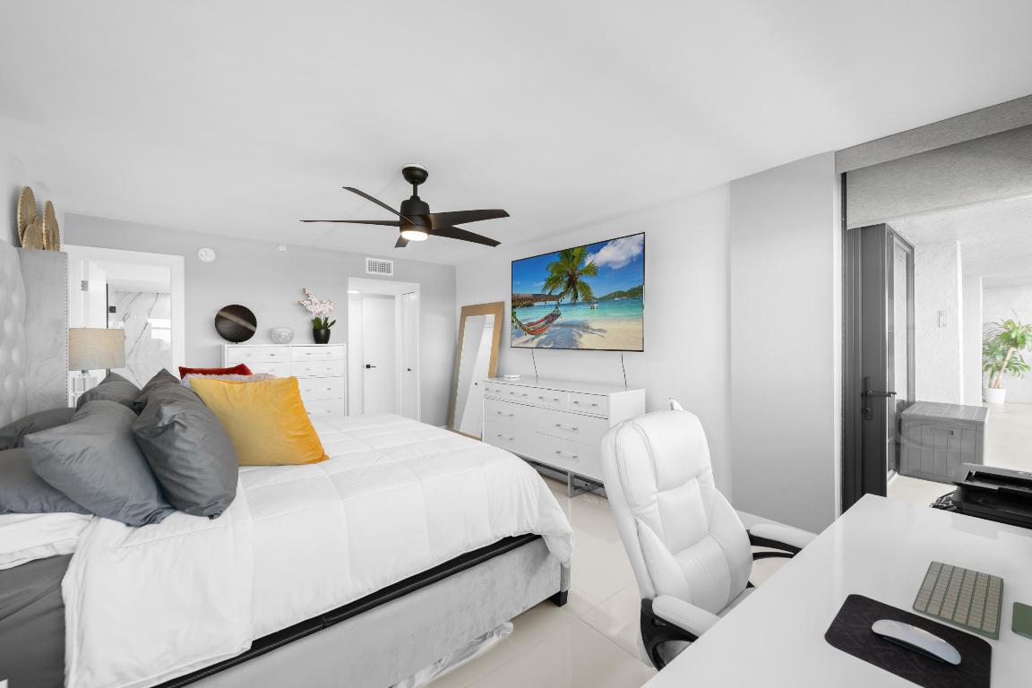 PORTA BELLA EAST AND PORTA BELLA SOUTHWEST CONDO A - Residential